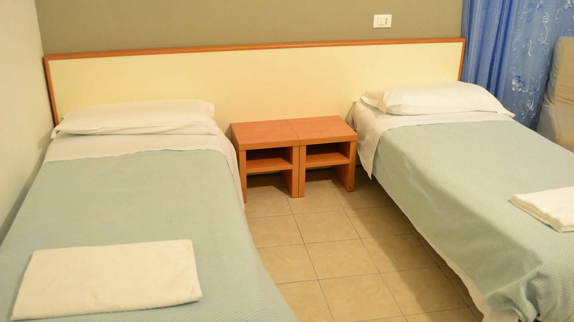 Hotel Affittacamere Bella Napoli La Spezia