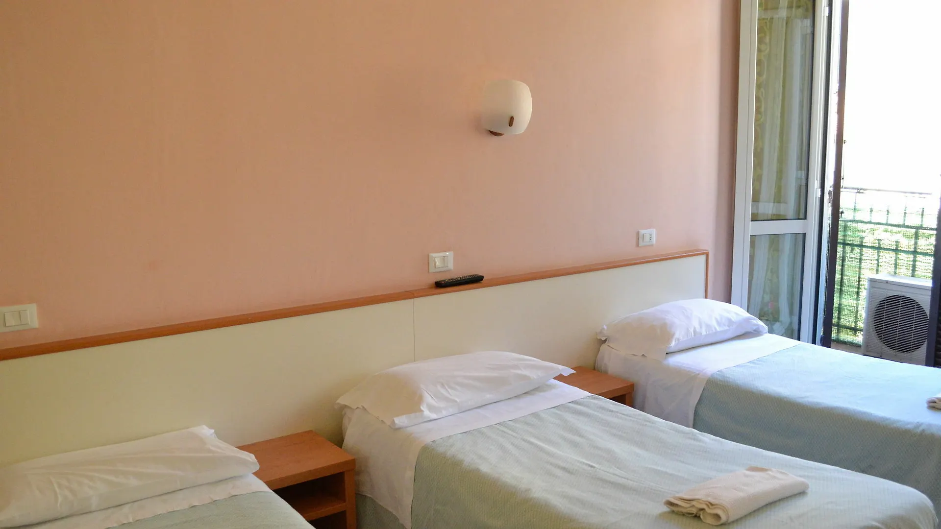 Affittacamere Bella Napoli La Spezia Hotel