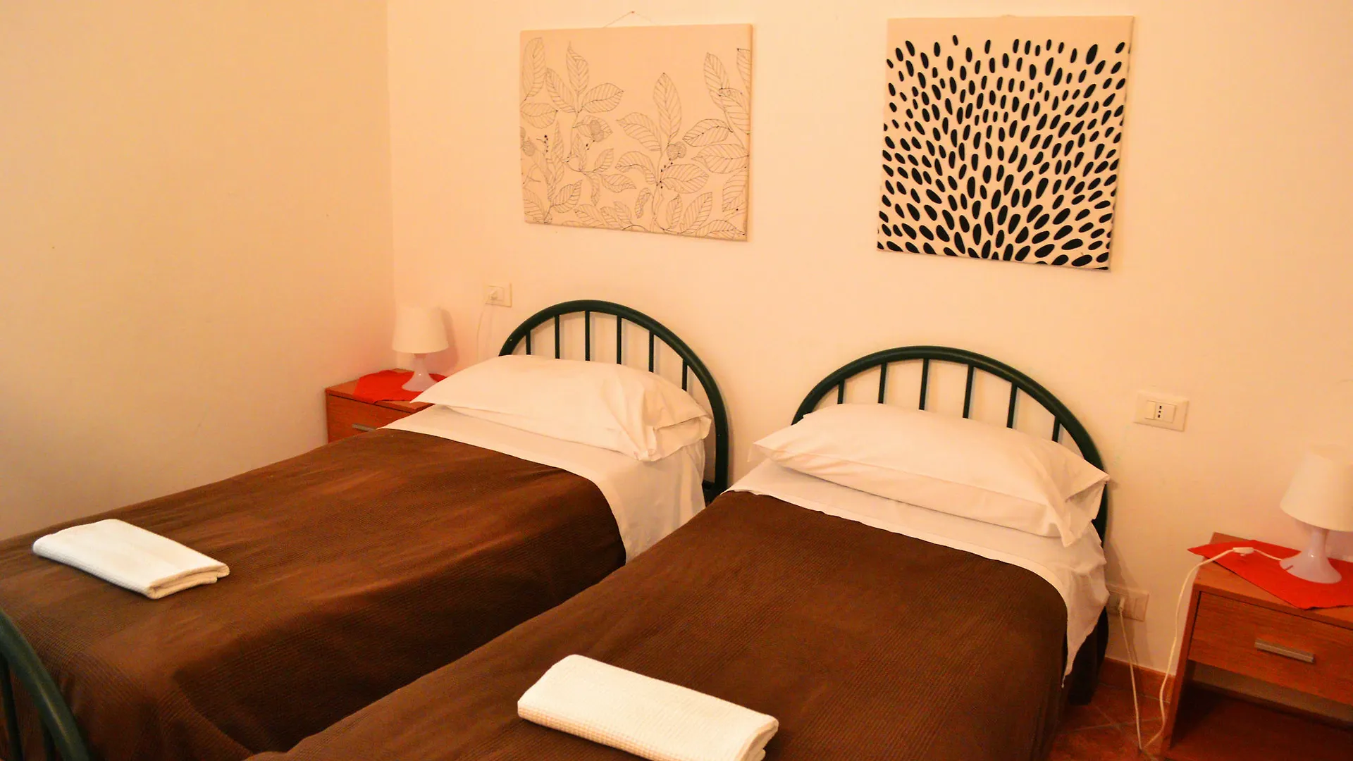 Hotel Affittacamere Bella Napoli La Spezia